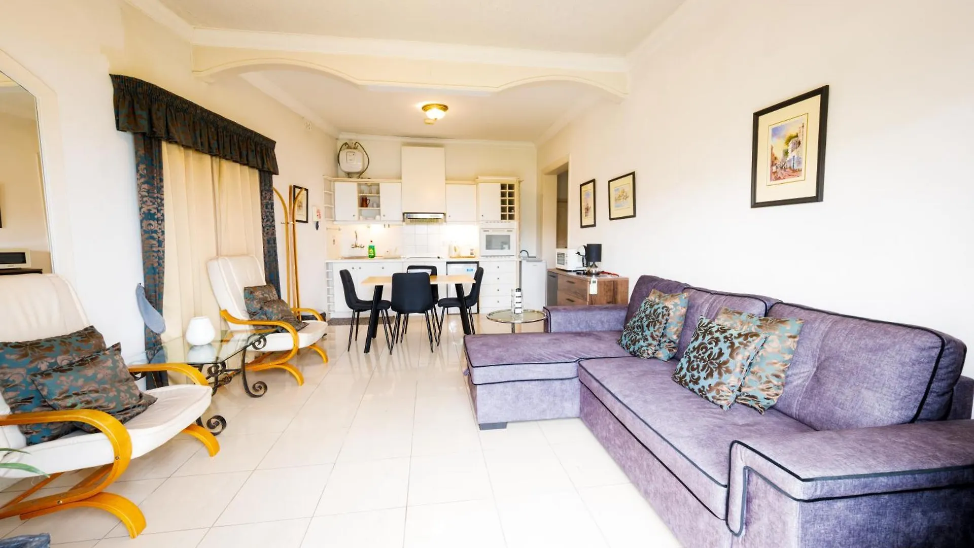 Vic- Seafront Apartment Sliema 0*,  Malte