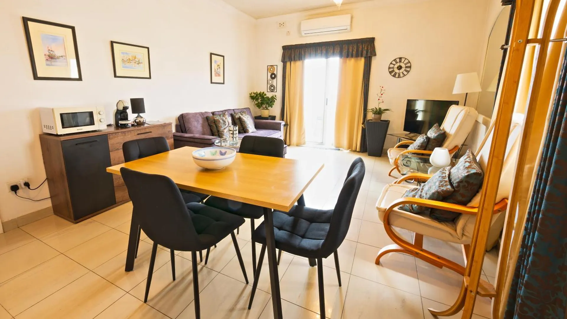 Vic- Seafront Apartment Sliema