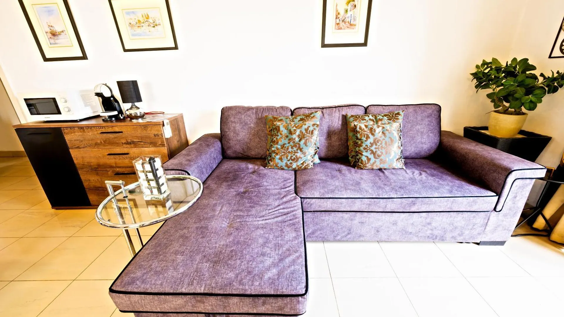Vic- Seafront Apartment Sliema Malte